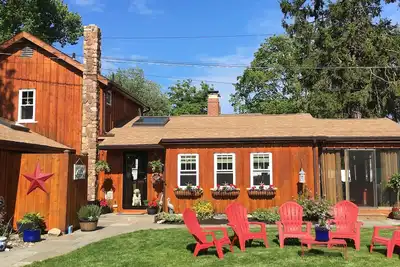 Image de Academic Rental- Madison 4 chambres Beach House 100 yards de la plage. Seulement 2, 300 $