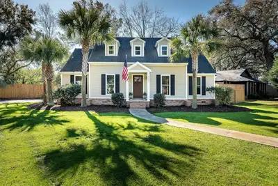 Image de The Big Kahuna, Close to Shem Creek, Sullivans Island and Historic Charleston!