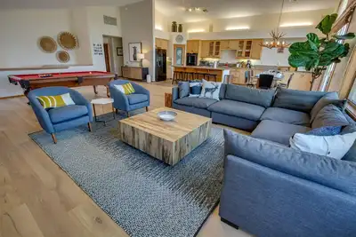 Image de Luxe 5br Snowcreek Home • Majestic Mtn Views • Ev