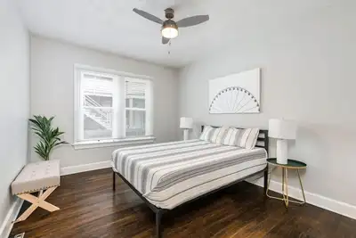 Image de 3 Bedroom Apartment Near Short North