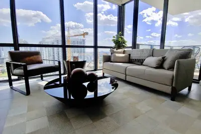 Image de Luxurious New 2 Br Apt with Stunning views