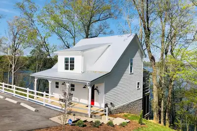 Image de the Red Door Lakeside