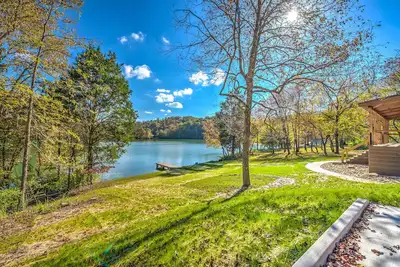 Image de Watt a Retreat on Watt's Bar Lake, Sleeps 6-8