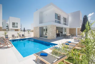 Villa Linzi, New and Contemporary 4bdr Protaras Villa with Private Pool