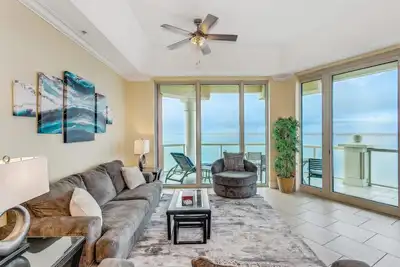 Image de 3b Penthouse Tower 4-2101 @ Portofino
