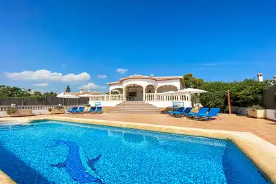 Image de Fantastic 4 bedroom Family Villa for rent in Javea