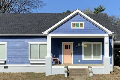 Image de Bell Buckle Bungalow - Beautiful, brand new, fully renovated 3 bedroom, 2 bath