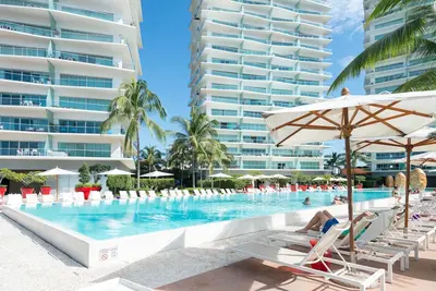 Image de Icon Stunning Ocean Views, 2 Bedrooms 2 bath Icon Condo