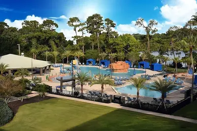 Image de Gateway to Disney Magic: 2 Family Units with Pool Access! Shuttle to Disney-World