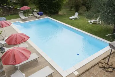 Image de Confortable appartement pour 8 personnes avec piscine, Wifi, Tv, patio, animaux admis et parking