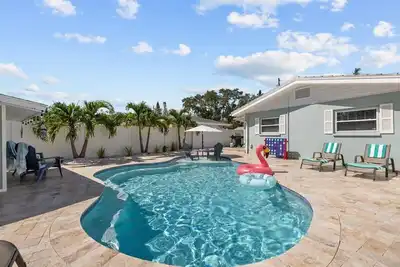 Image de New pool, newly renovated - Irb Beach Home - Short Walk To Beach