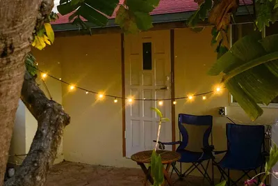 Image de Under the Trees Garden View Apartment (New Listing)