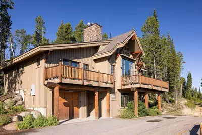 Image de Moonlight Mountain Home 7 Bull Dogger