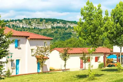 Image de Maisonnette 2 pièces en duplex ou Pmr dans résidence avec piscine - (Cajarc/Lot)
