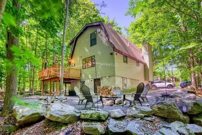 Image de Family Fun in The Poconos at The Rosewood Hideout