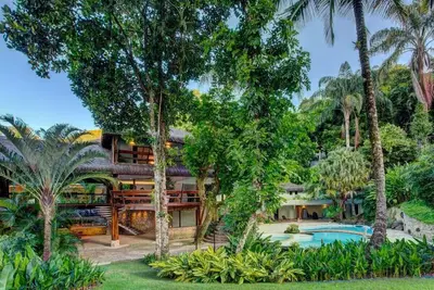 Image de Authentic Villa with Pool and Deck - Ang002