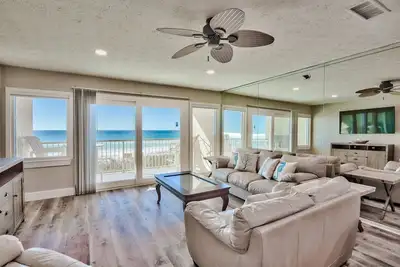 Image de Renovated Low Density Beach Front With Private Beach