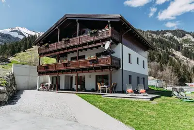 Image de Appartement ski-in/ski-out avec balcon