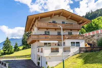 Appartement spacieux avec 2 balcons et vues