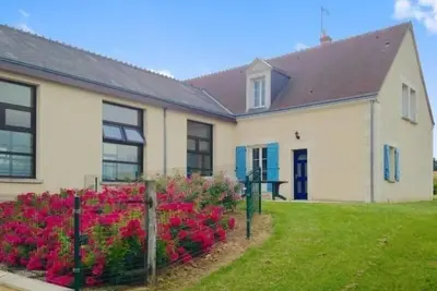 Image de Villa avec Piscine Intérieure, Billard et Tennis, proche Zoo de Beauval et Châteaux de la Loire