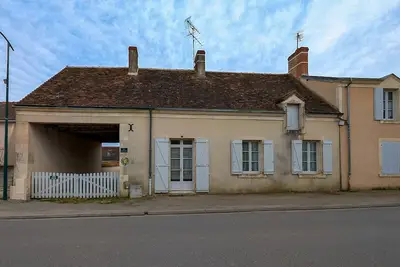 Image de Maison de plain-pied en Brenne avec cour close, Wifi et proche de Châteauroux et étang de pêche