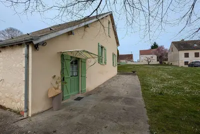 Image de Gîte entre Touraine et Berry, bordé de rivière, près du parc animalier et station thermale
