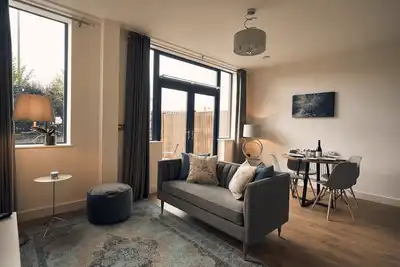 Image de Kingfisher-Standard-Appartement-Salle de bain privée séparée-Terrasse