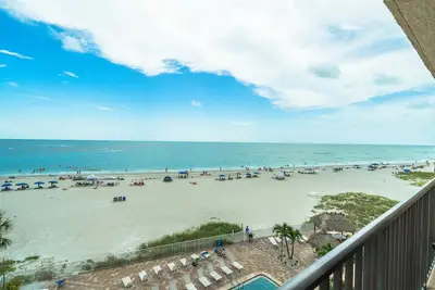 Image de Sandy Shores 401 Gulf Front Corner Condo