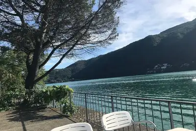 Image de Great lake view: vacation home with lake view