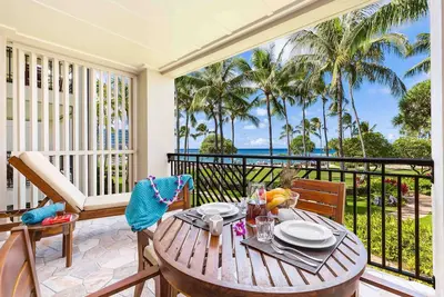 Image de Hot Deal! Turtle Bay Villas 205 by Gather: Beachfront w/ Shared Pool, Spa, Lanai