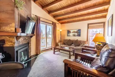 Image de Quiet Location w/ Great Views from Private Deck & Close to Ski Areas & Biking