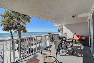 Image de Gulf Front Sunsets From the Balcony of This 3 Bd/2 Ba condo!