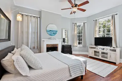 Image de Penthouse 310: Jones Street!