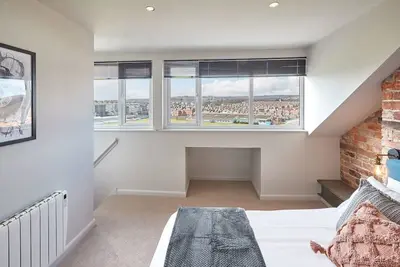 Image de Host & Stay | Wicket View @ North Marine House