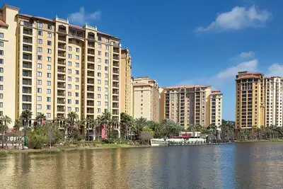 Image de 2 bedroom Deluxe @ Wyndham Bonnet Creek on the Disney Grounds in Orlando, Fl!