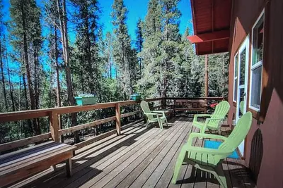 Image de Chalet in the Woods on 30+ Acres!