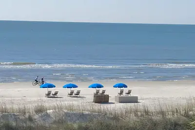 Image de Captains Walk 413, Renovated, Direct Oceanfront, Palmetto Dunes