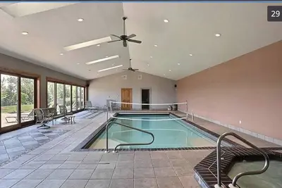 Image de Private Luxury Lakefront Escape