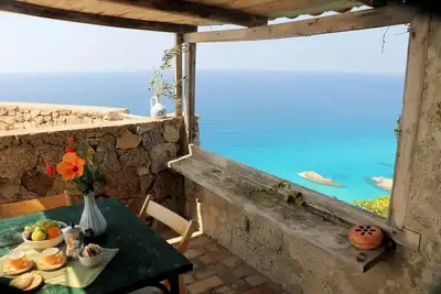 Image de Casa il Night, for 2 people, with amazing sea view and access to the beach
