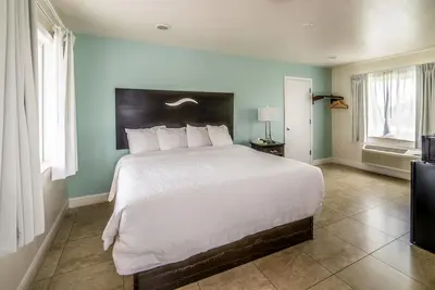 Image de Everglades City Motel - Ada King Motel Room