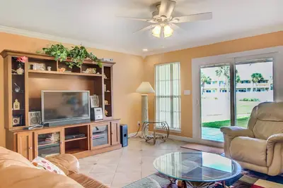 Image de 4a, Castaway Cove