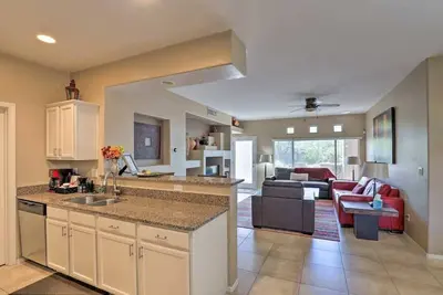 Image de Lovely 2 Bedroom Condo Just Steps From the Heated Pool and Spa!