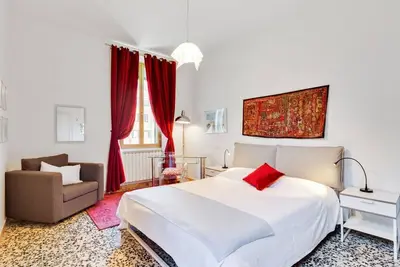 Cozy apartment in Dorsoduro with Garden!