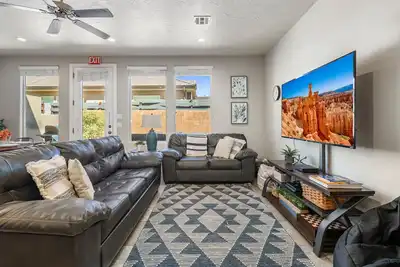 Image de Coral Ridge Resort 4213|Near Coral Ridge Golf Course, Fishing Pond, and Community Pool, Slp 12