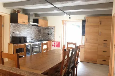 Image de Les Billardes - Gite et Chambres d'Hôtes - Campagne et vignoble - Jura - 8 pers