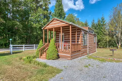 Image de Raccoon Run-Cabane-Panoramique-Salle de bain privée séparée-Vue sur Montagne