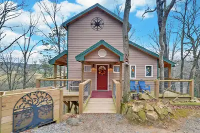Image de Treehouse Ellijay Star5vacations