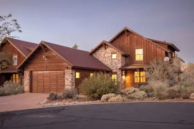 Image de Coyote Run - Moab Rustic Retreat- Private Hot Tub-Fireplace