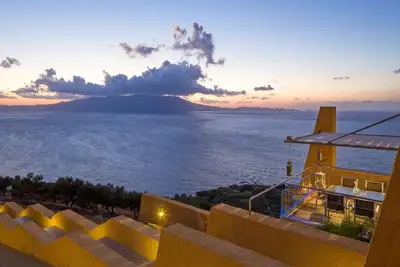 Image de Infinity pool ★Unique Architecture★Jacuzzi hot tub★Stunning seaview