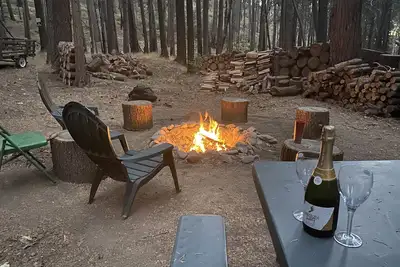 Image de Weekend Getaway Relax & Recharge 5 acres Nature Retreat & Dog Heaven!